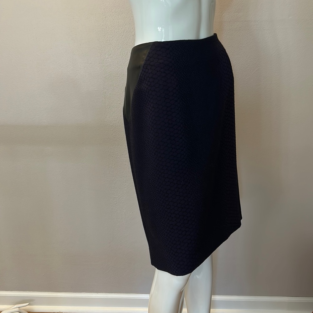 skirt in grape juice color
